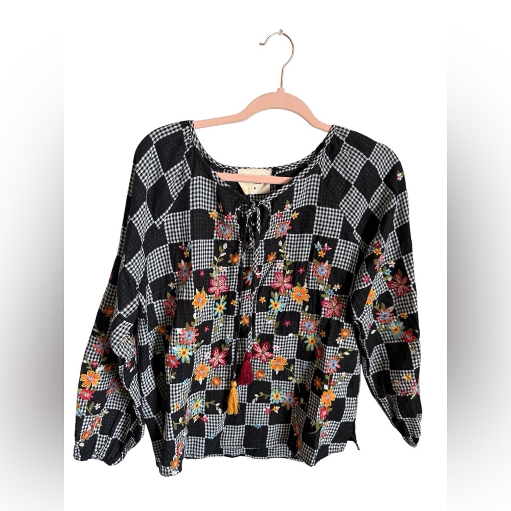 Savanna Jane Black and White Floral Embroidered Blouse